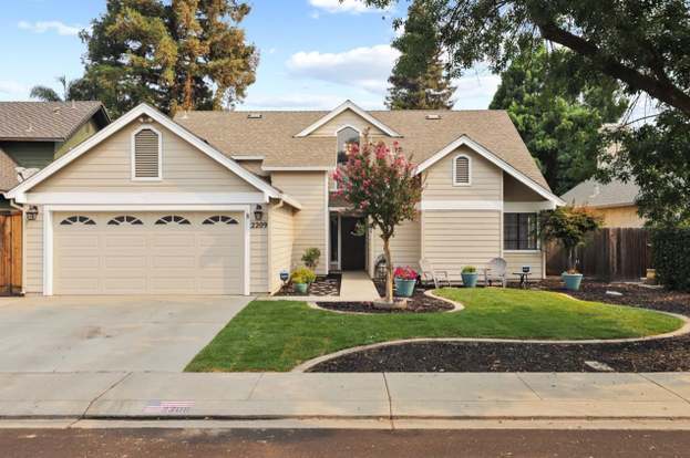 property at 2209 Prins Alexander Cir