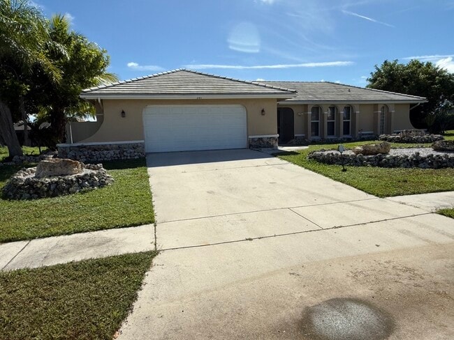 381 Ortega Ln