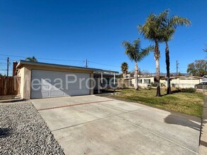 9628 Madrona Dr in Fontana, CA - Building Photo - Building Photo