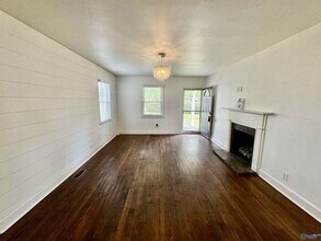 1906 Vanderbilt Cir SW in Huntsville, AL - Building Photo - Building Photo