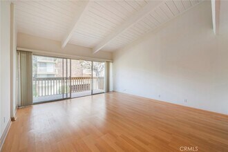 6542 Ocean Crest Dr, Unit B312 in Rancho Palos Verdes, CA - Building Photo - Building Photo
