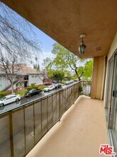 14850 Hesby St in Los Angeles, CA - Building Photo - Building Photo