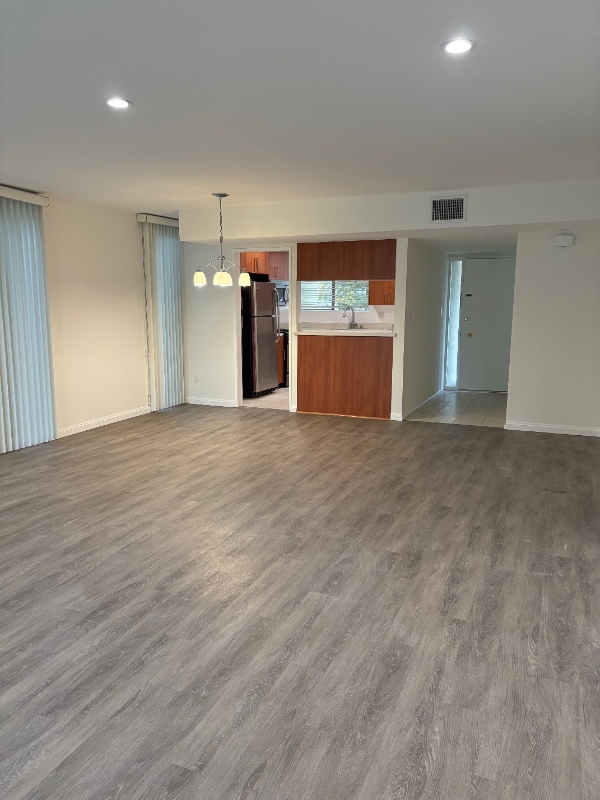 333 W California Blvd in Pasadena, CA - Building Photo - Building Photo