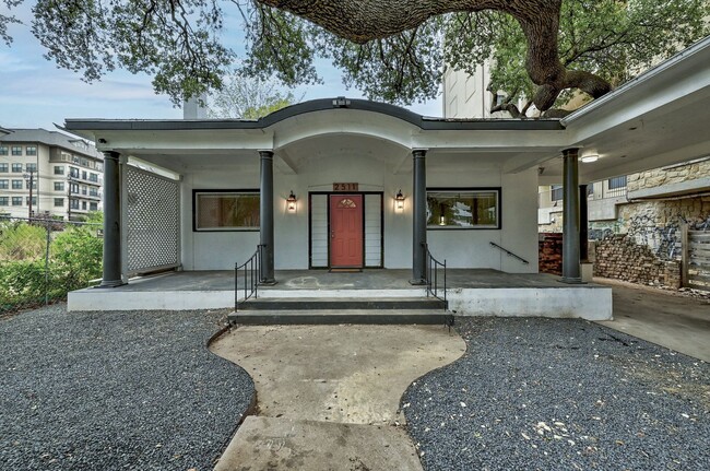 property at 2511 San Gabriel St