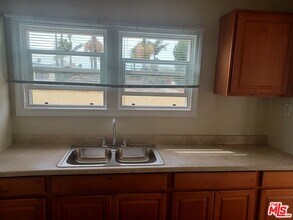 1427 17th St in Santa Monica, CA - Building Photo - Building Photo