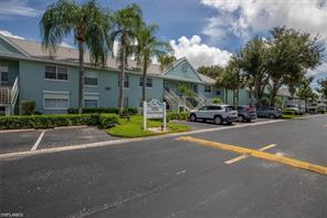 105 Wading Bird Cir-Unit -U-104 in Naples, FL - Building Photo - Building Photo