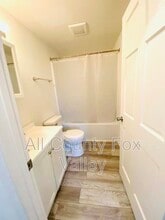 284 W Windsor Terrace in Antioch, IL - Building Photo - Building Photo