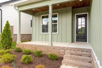 592 River Watch Way in Winchester, TN - Building Photo - Building Photo