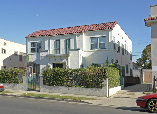 1426 S Bronson Ave in Los Angeles, CA - Building Photo - Building Photo