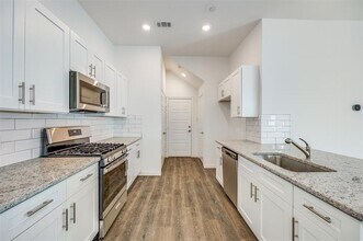 2414 Ash Ln in Sachse, TX - Building Photo - Building Photo