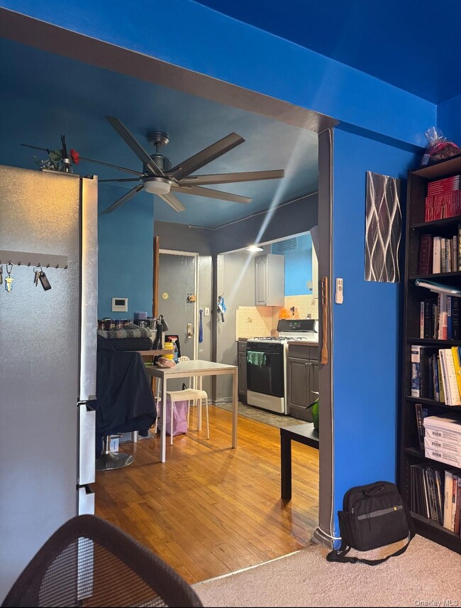 212-04-212-75 75th Ave in Queens, NY - Building Photo - Building Photo