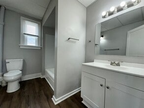 1226 Sanford St in Muskegon, MI - Building Photo - Building Photo
