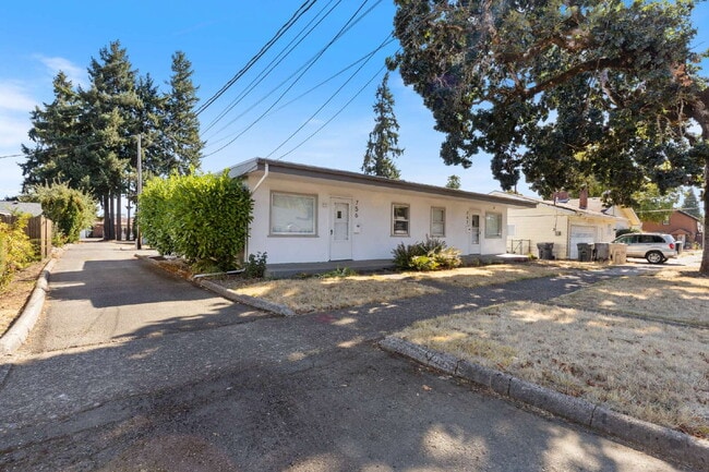 property at 756 SW Levens St