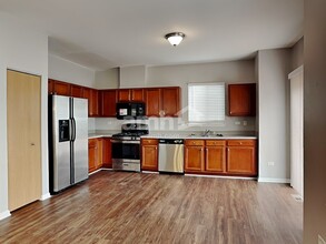 2456 Hanbury Ln in Montgomery, IL - Building Photo - Building Photo