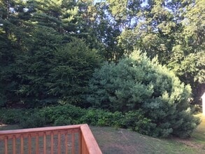 27 Riverside Farm Dr in Lee, NH - Building Photo - Building Photo