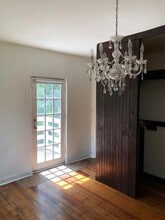 100 NE 43rd St in Miami, FL - Building Photo - Building Photo
