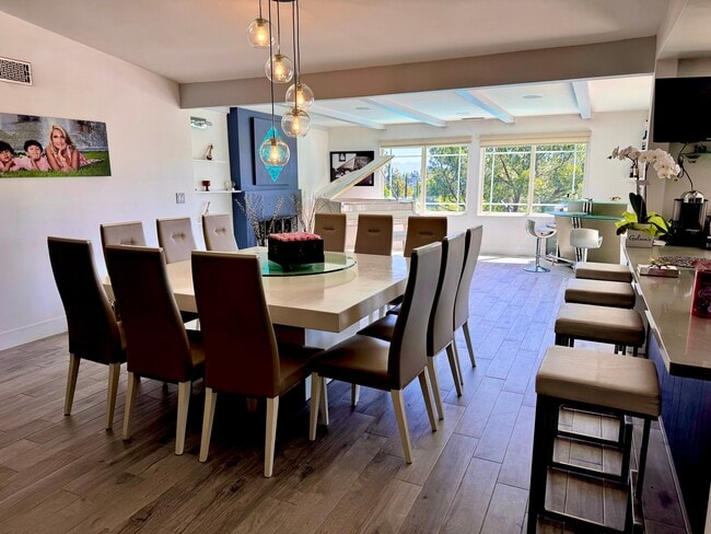 property at 22376 Algunas Rd
