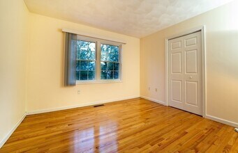 555 Main St in Woburn, MA - Building Photo - Building Photo