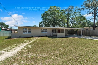 3113 Rogero Rd in Jacksonville, FL - Building Photo - Building Photo