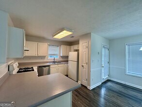 1103 Marina Ln in Acworth, GA - Building Photo - Building Photo