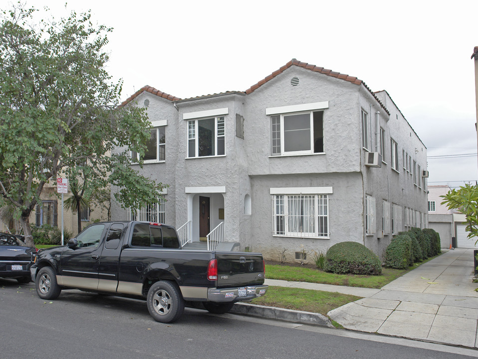 439 N Ogden Dr in Los Angeles, CA - Building Photo