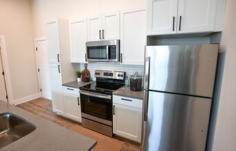 The Rockwell in Huntsville, AL - Building Photo - Building Photo