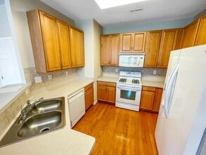 15008 Watermill Lake Trail in Midlothian, VA - Building Photo - Building Photo