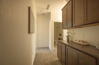938 N Olive Ave in Turlock, CA - Building Photo - Building Photo