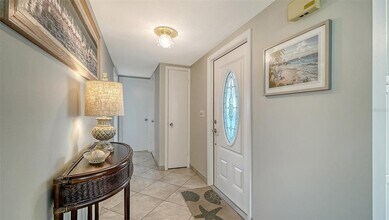 2657 Riverbluff Pkwy in Sarasota, FL - Building Photo - Building Photo