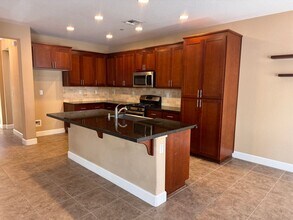 1455 Bicker Cir in Folsom, CA - Building Photo - Building Photo
