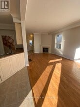 107 Charest Pl in Whitby, ON - Building Photo - Building Photo