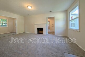 1045 Fairwood Ln S in Jacksonville, FL - Building Photo - Building Photo