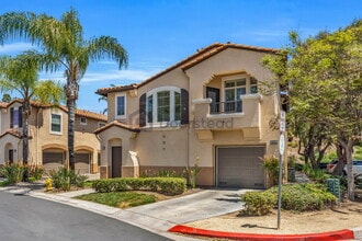 30451 Pelican Bay, Unit F in Murrieta, CA - Building Photo - Building Photo