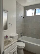 917 Marview Ave in Los Angeles, CA - Building Photo - Building Photo