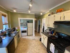 10 Oswald St, Unit 2B in Boston, MA - Building Photo - Building Photo