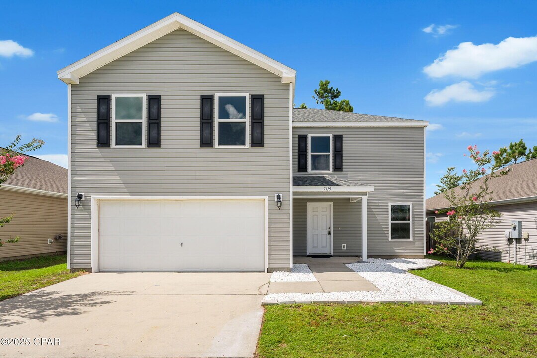 7119 Riverbrooke St in Panama City, FL - Building Photo