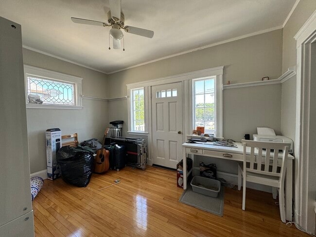 1138 Massachusetts Ave in Arlington, MA - Building Photo - Building Photo
