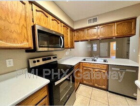 170 E Guadalupe Rd in Gilbert, AZ - Building Photo - Building Photo