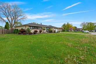 12305 Derby Ln in Orland Park, IL - Building Photo - Building Photo
