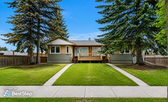11112-11116 116 St NW in Edmonton, AB - Building Photo