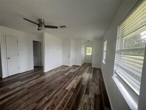2533 Myrtle Ave in Punta Gorda, FL - Building Photo - Building Photo