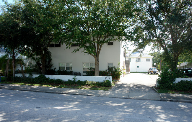 1321 Dr. Martin Luther King Jr St N in St. Petersburg, FL - Building Photo - Building Photo