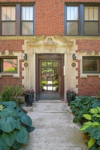 1427 W Elmdale Ave in Chicago, IL - Building Photo - Building Photo