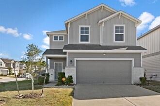 19326 Sandy Woods Dr in Tomball, TX - Building Photo - Building Photo