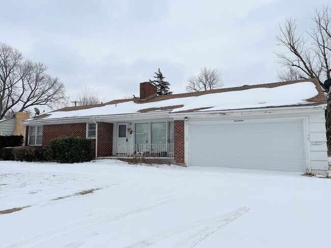 property at 17 E 28th Ave