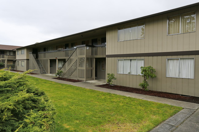 Parkwood Apartments in Tacoma, WA - Building Photo - Building Photo