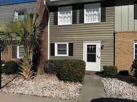 4505 N Kings Hwy in Myrtle Beach, SC - Building Photo