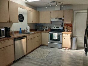 755 SW Rustic Cir in Stuart, FL - Foto de edificio - Building Photo