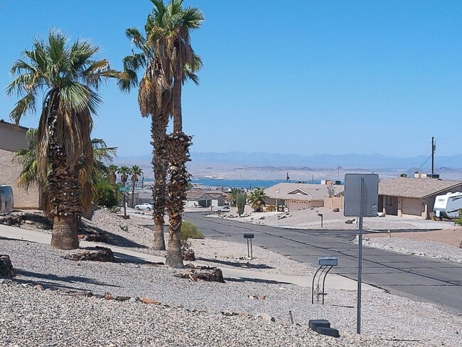 3168 Iroquois Dr in Lake Havasu City, AZ - Building Photo - Building Photo