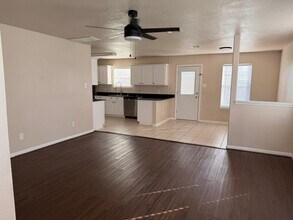 2602 Shark Cir in Texas City, TX - Building Photo - Building Photo